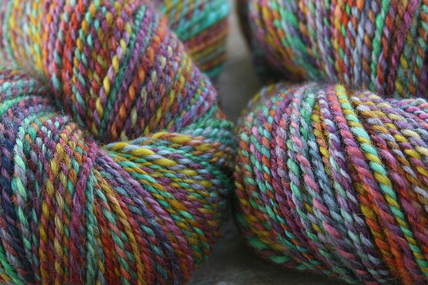 Handspun Yarn Worsted Mixed BFL "Bingo Queen"