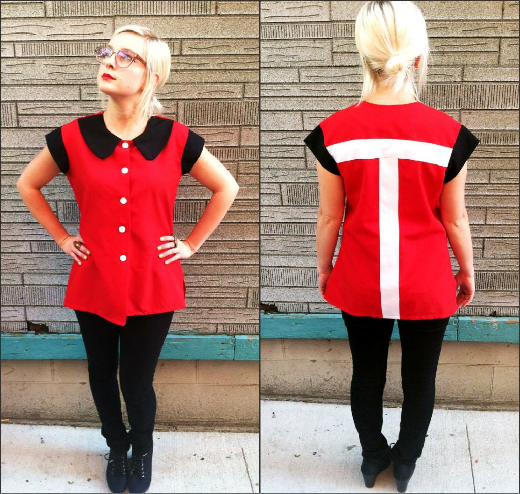 Vintage 1950's MOD Peter Pan Collar Button Down Blouse