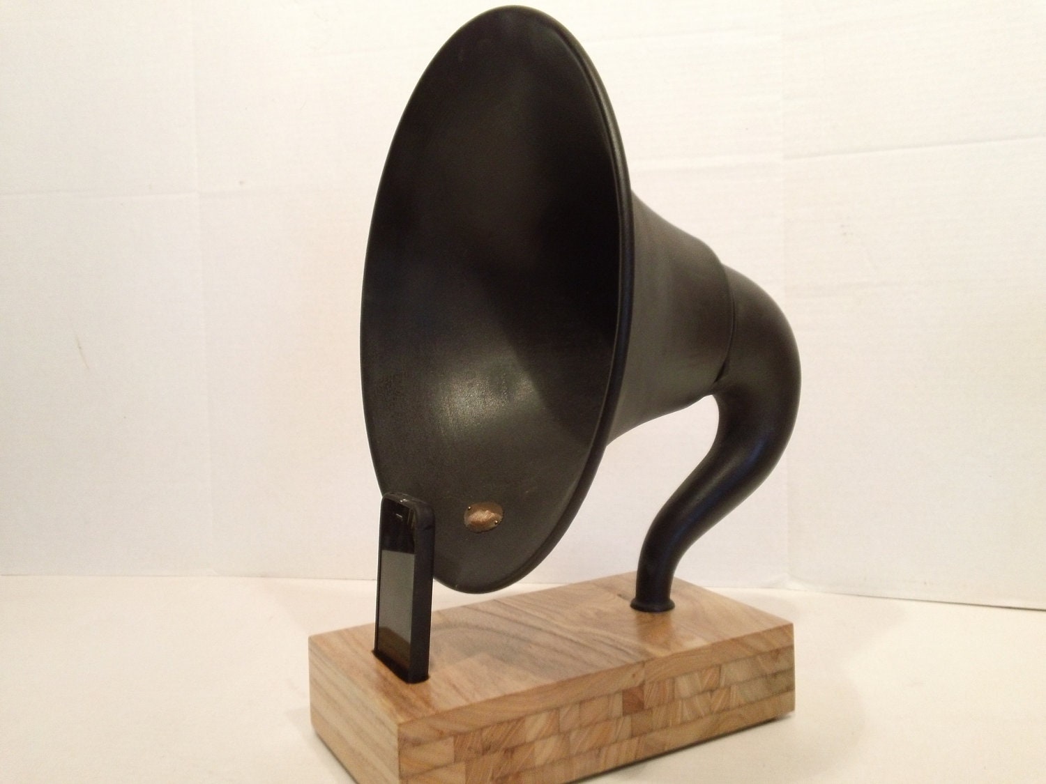 Acoustic iPhone Speaker Dock Utilizing a Vintage Antique Atwater Kent Gramophone Phonograph Horn -READY to SHIP-