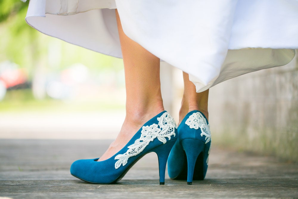 Wedding Shoes - Teal Blue Bridal Shoes/Wedding Heels with Ivory Lace. US Size 6.5