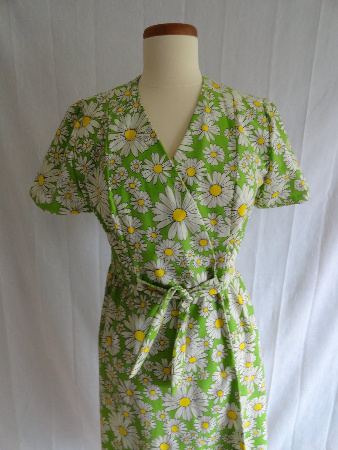 Vintage 60s/70s Green Flower Power Daisy Summer Dress