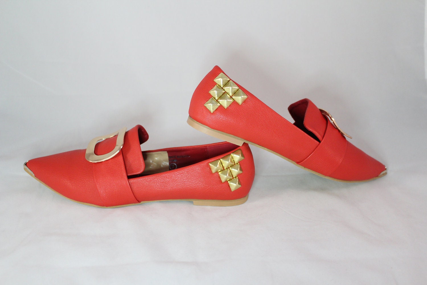 Red Buckle Pointy Toe Flats