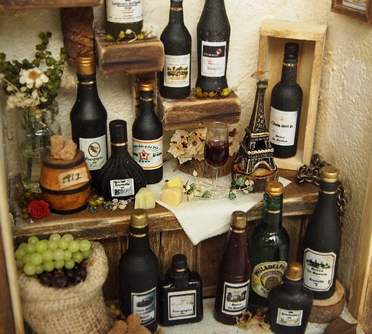 Vintage Antique wine house (No.2) wood box display set- Dollhouse Miniatures 1:12