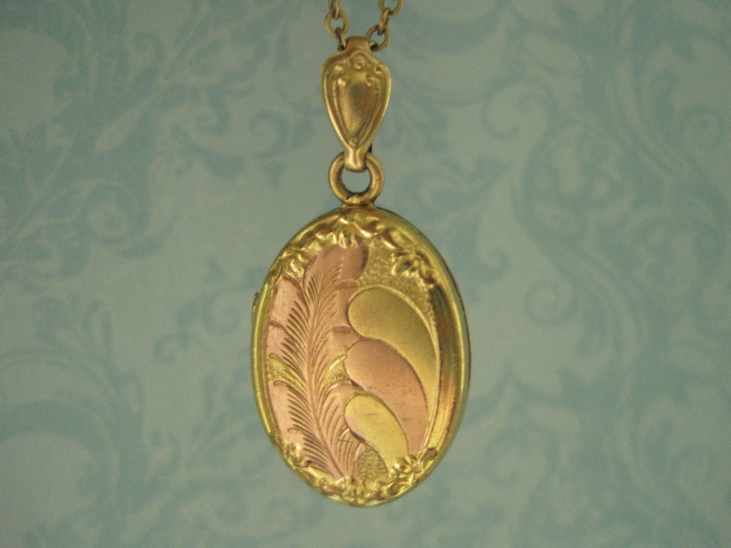 Art Deco Locket, Oval Rose Gold and Yellow Gold Swirls, Bliss Brothers, Wedding Locket