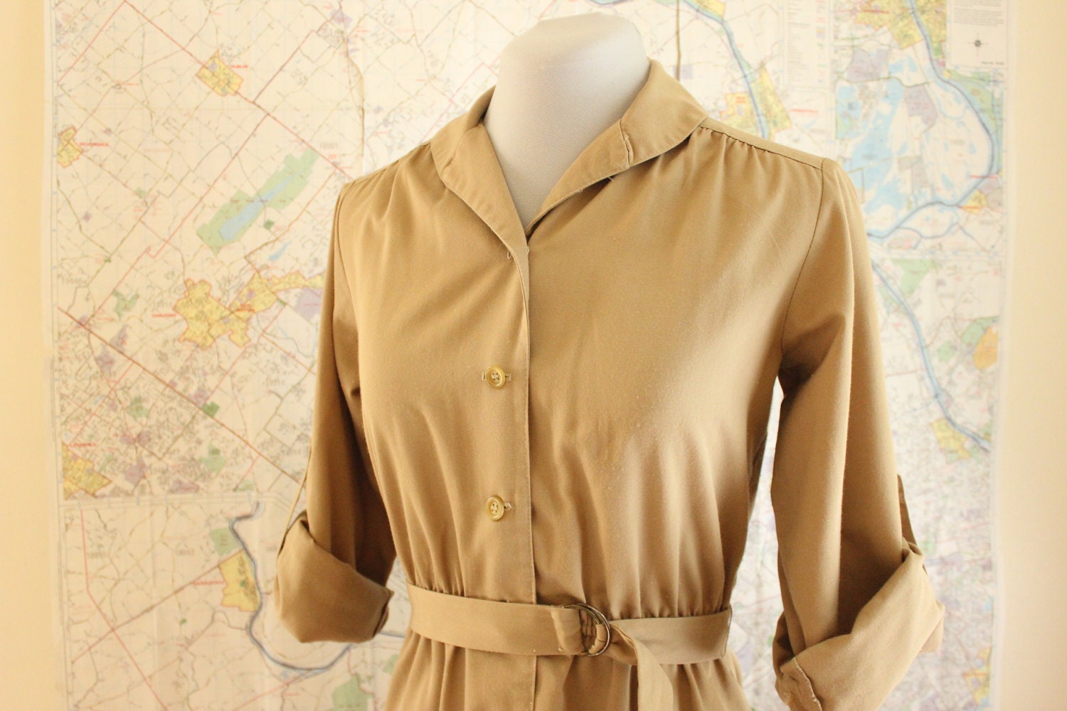 Vintage Shirt Dress. 1970s Dress. Tan Dress. Belted Dress