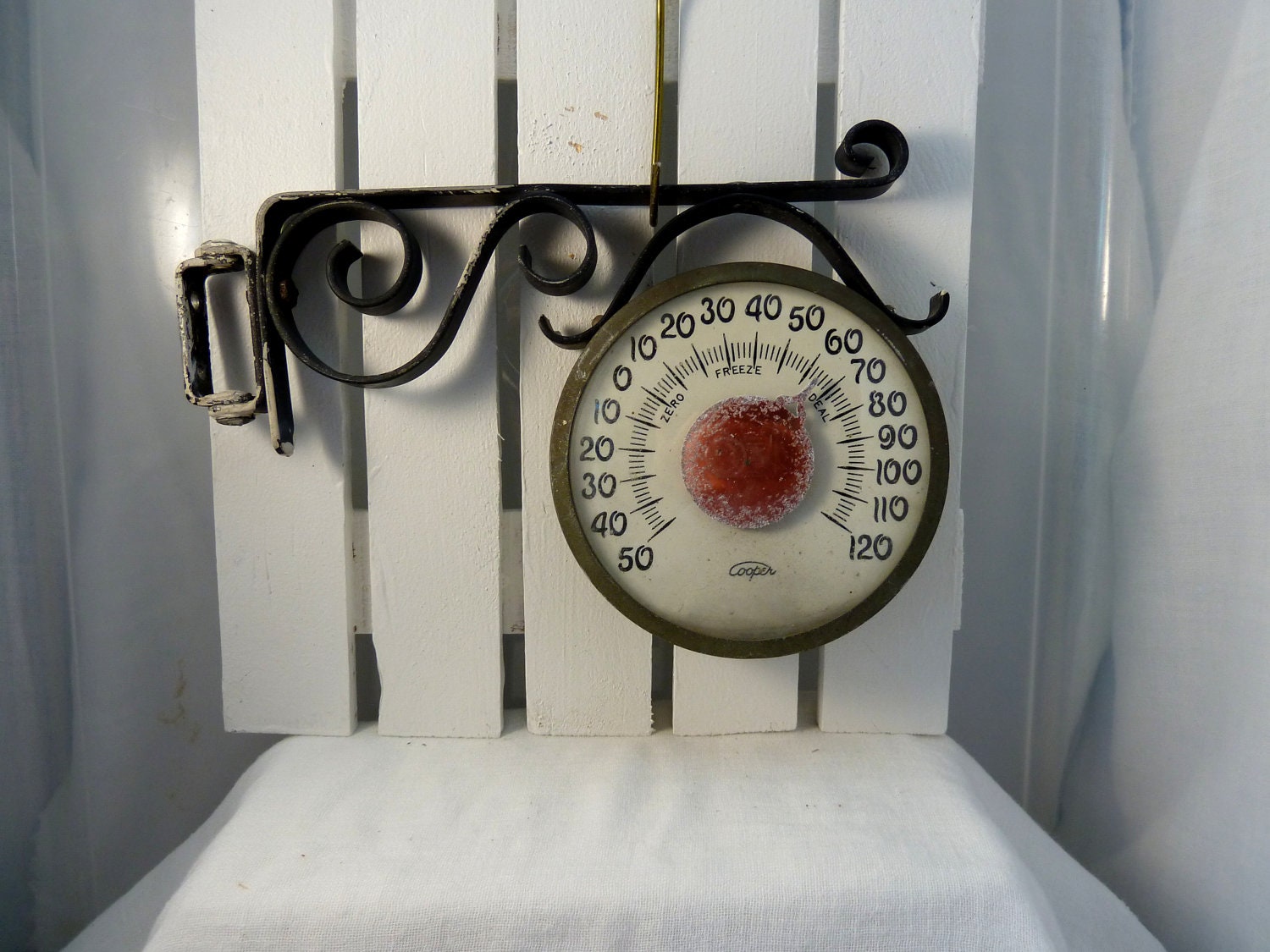 Vintage Metal Outdoor Thermometer Swivel Arm by Vikkisvintageworks