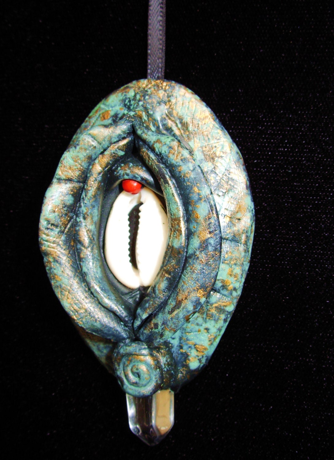 Copper Patina Shell Yoni with Quartz Crystal Point