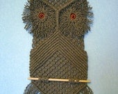 Macrame Wall Hanging "Owl Buba", woven of linen - MADE TO ORDER