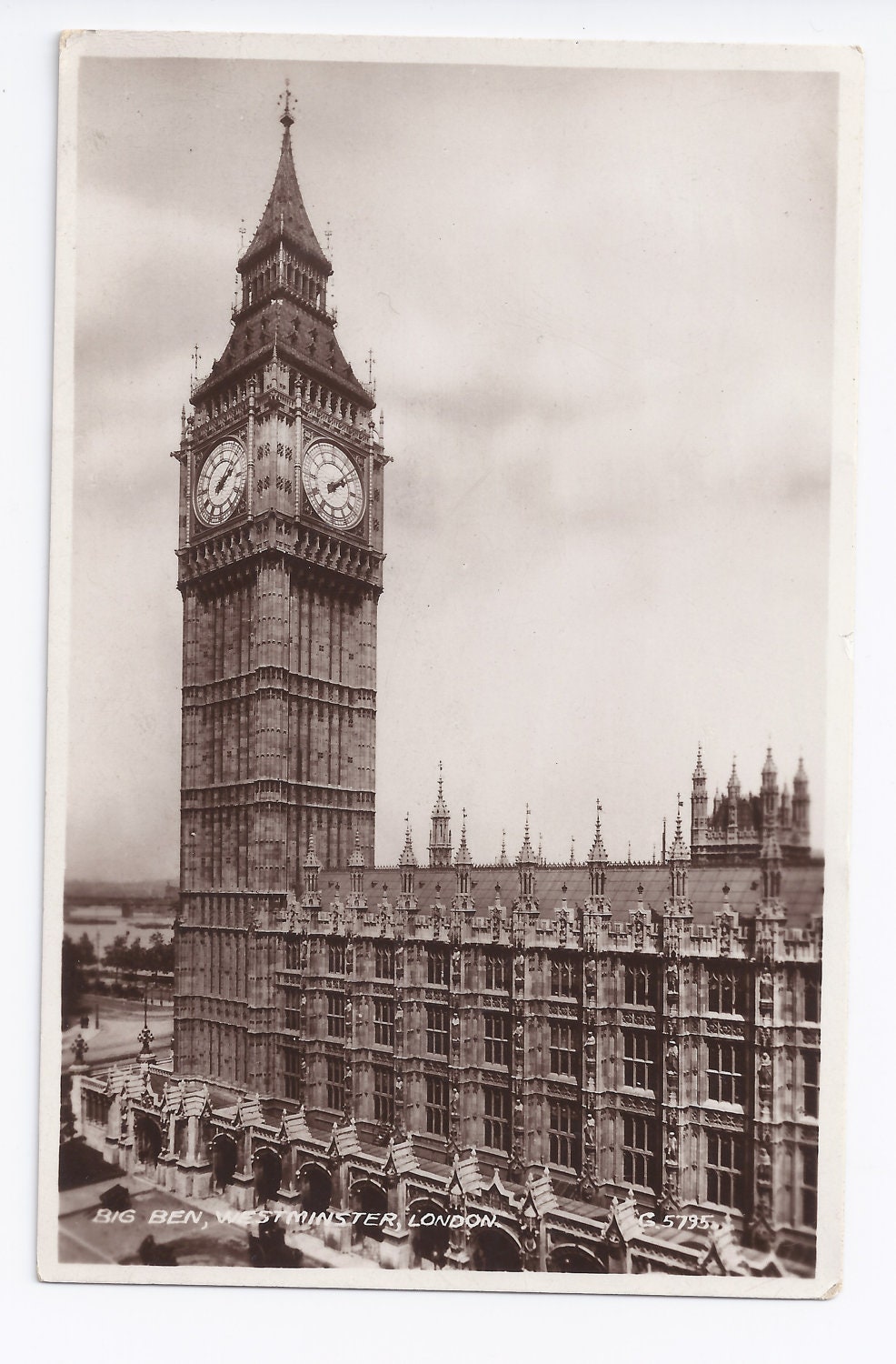 Big Ben, WESTMINSTER, LONDON, Real Photograph Vintage 1930s Postcard, Stamped and Postmarked and Handwritten, Valentine's