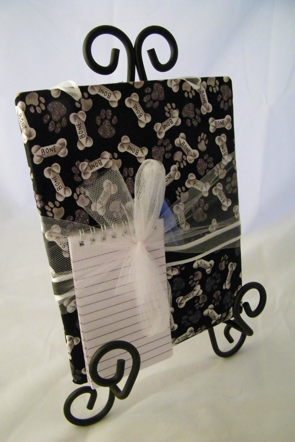 pets,dogs, organizer, kitchen, office, lockers, bedroom,