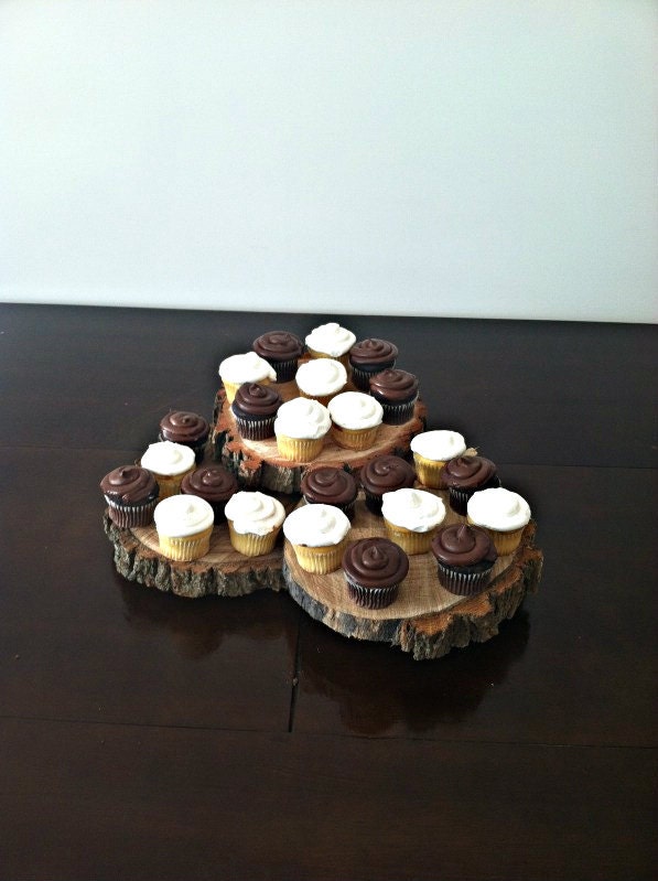 Rustic wood 3 tier cupcake stand
