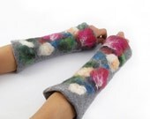 Felted Mittens Felt Flower Mittens Fingerless Mittens Nuno felt Grey Mittens Nunofelt Mittens wearable art Silk  Fiber Art