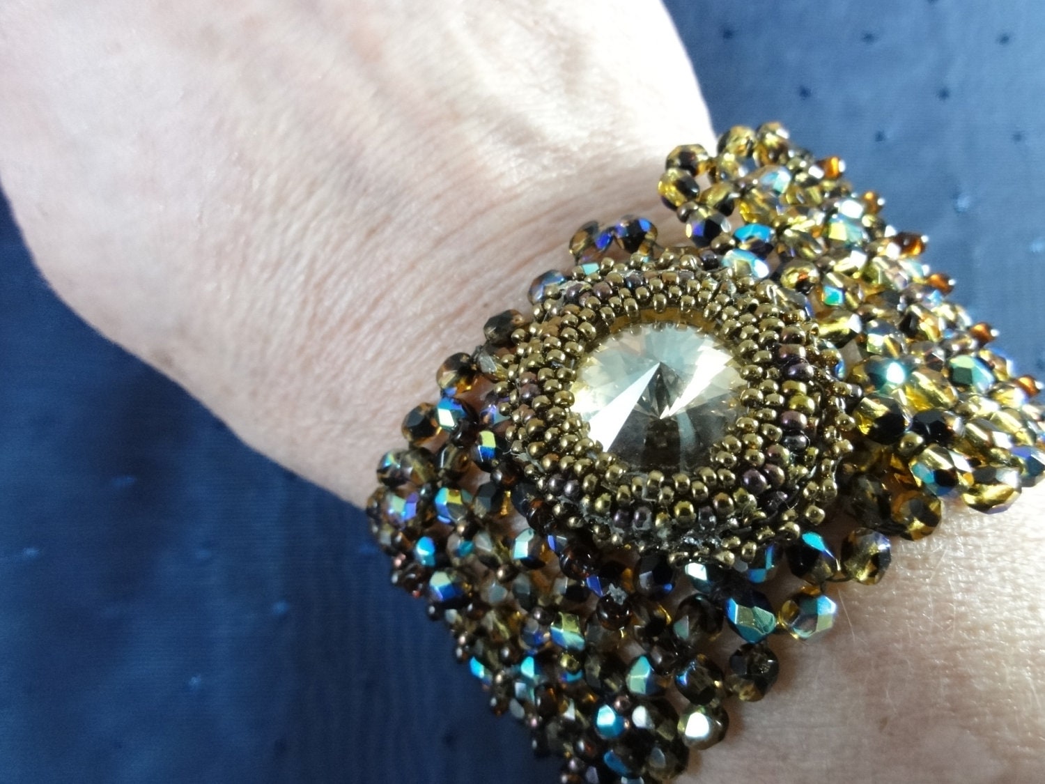 Beaded bracelet with Swarovski Rivoli and Czech Beads