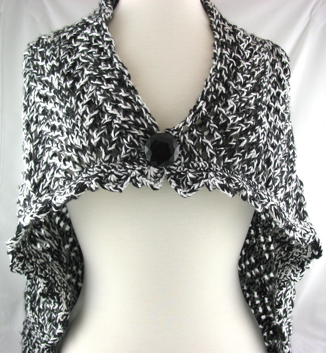 Black White Raglan Buttoned Hand Knit Wrap Arrowhead Lace Shawl Shrug