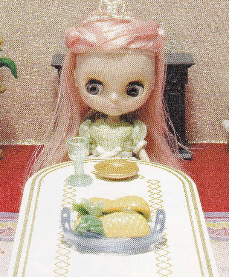 mini blythe doll