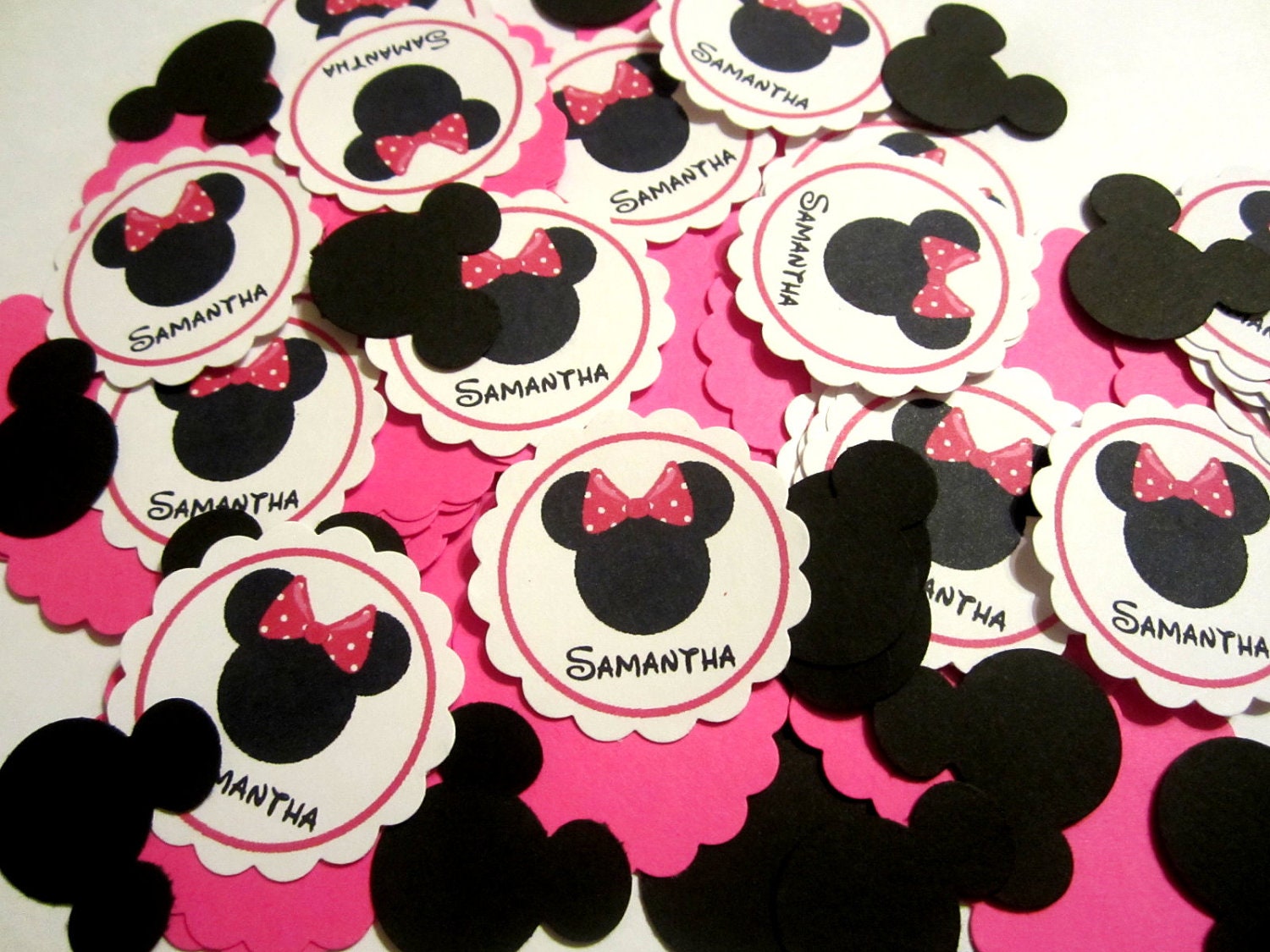 100 Combo Minis Sprinkles Minnie Personalized Name And Hot Pink/Black Shapes Confetti Birthday Party Decoration Favor Cupcake Topper Mouse
