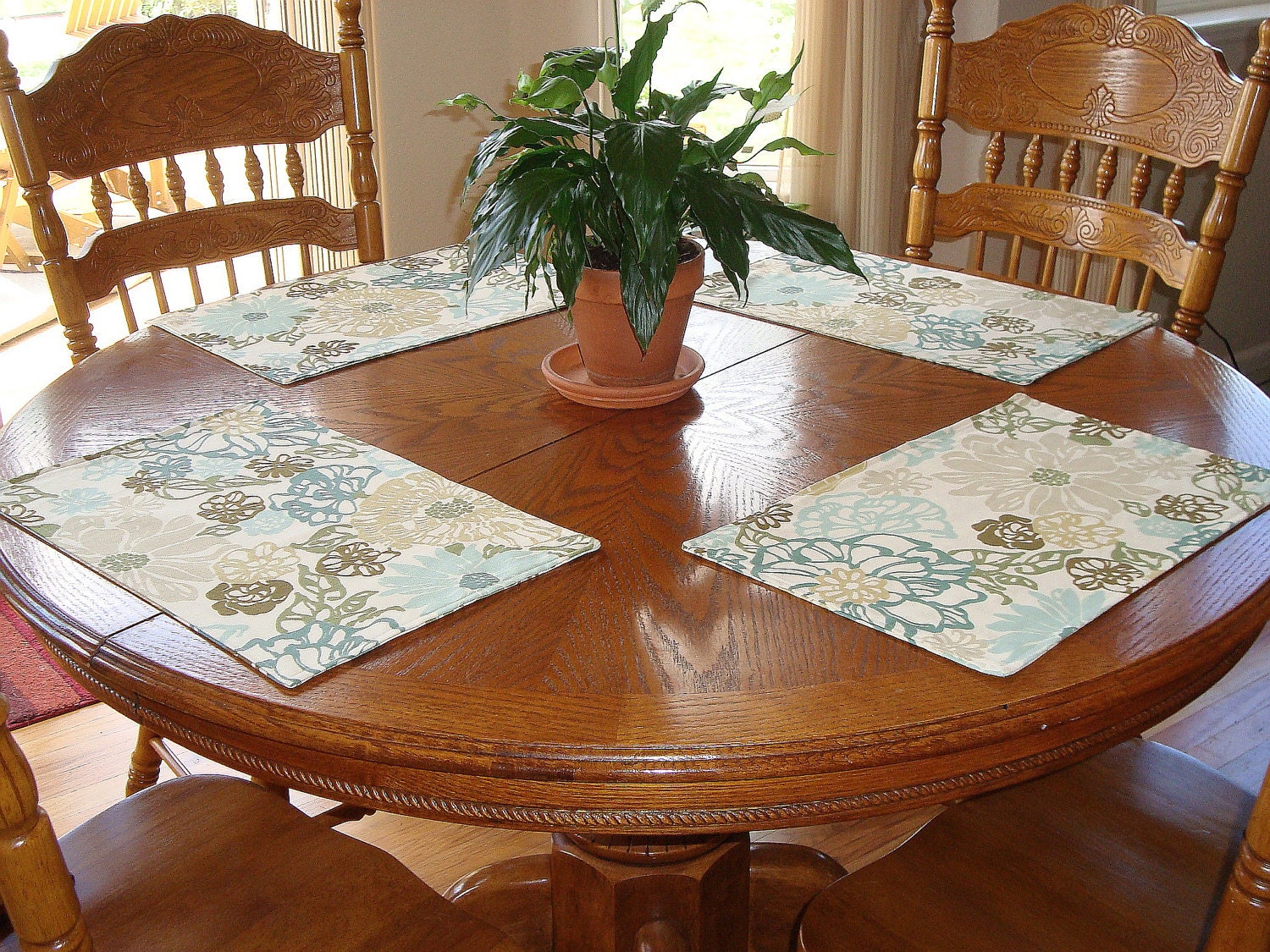 Modern Floral Placemat Set of 4