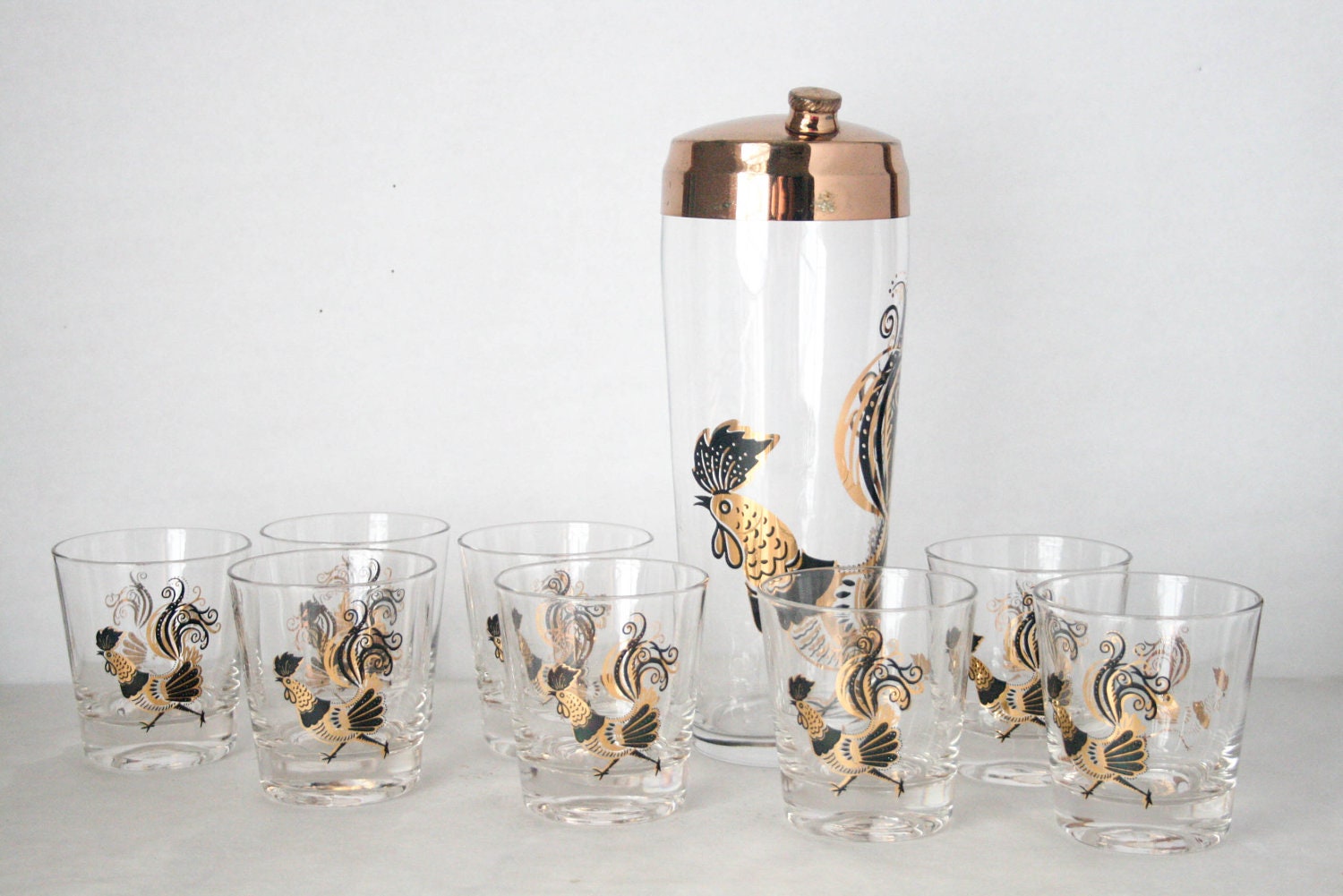 Vintage Rooster Glass and Gold Cocktail Shaker Set (Set of 8 Glasses)