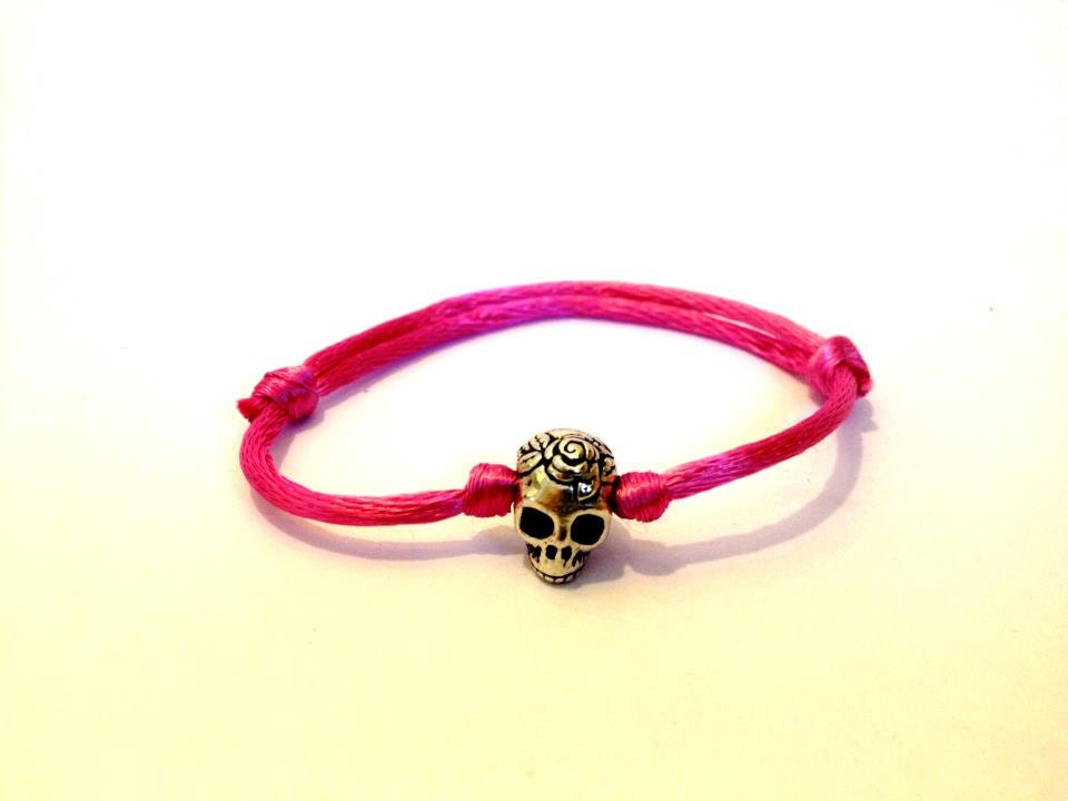 Skull pink bracelet