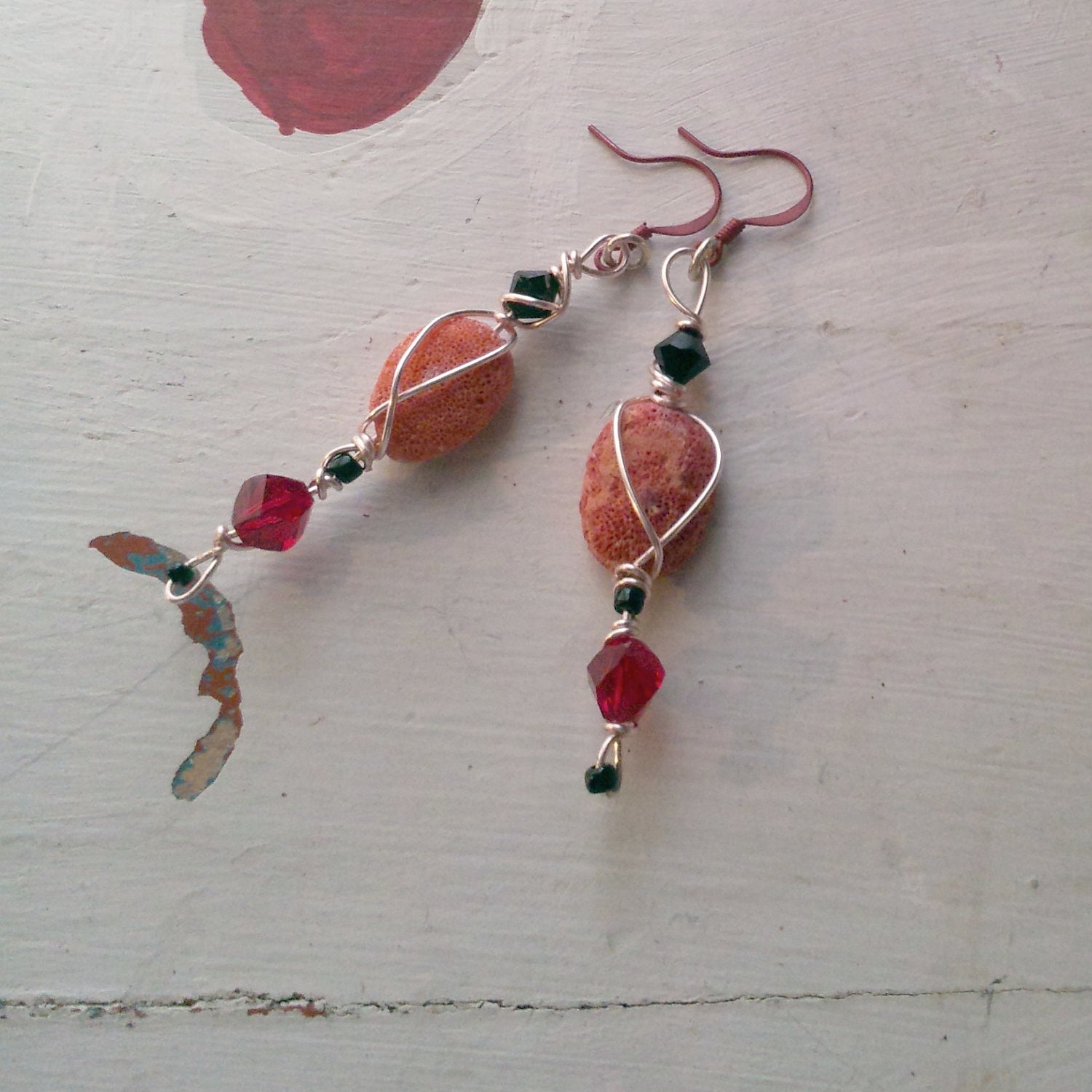 EARRINGS BEACH CORAL Red Dangle