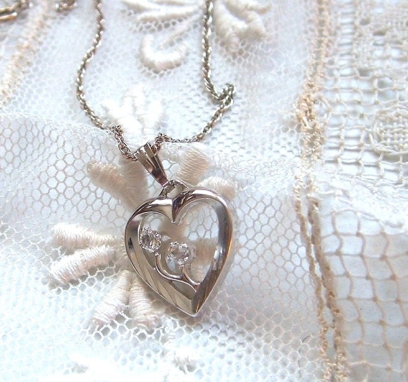 Vintage Pendant Necklace Sterling Silver Heart & Rhinestones / 16in chain