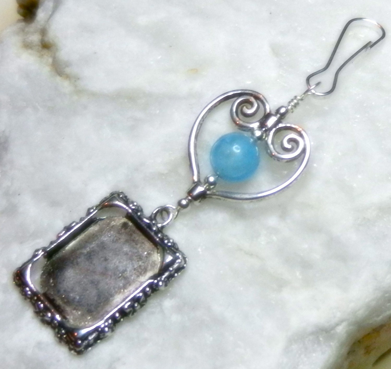 Wedding bouquet frame charm. Something blue.