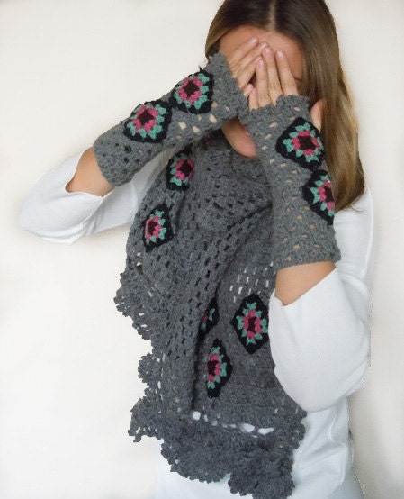 Holiday Fashion, Gray Scarf and Gloves Set, Christmas Gift, Long Scarf, Gray Mittens, Gray Scarf, Applique Scarf,  Rectangle Scarf