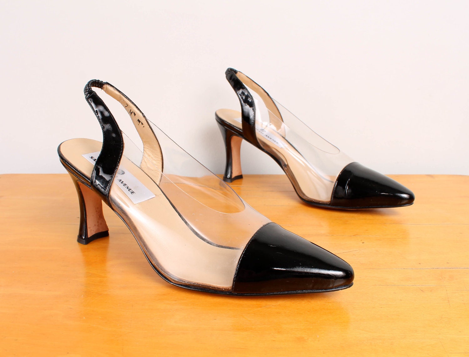 1980s Saks Fifth Avenue Pumps - Womens 7 - Clear Plastic & Black Patent Leather Slingback High Heels Shoes Italian Italian High Heel