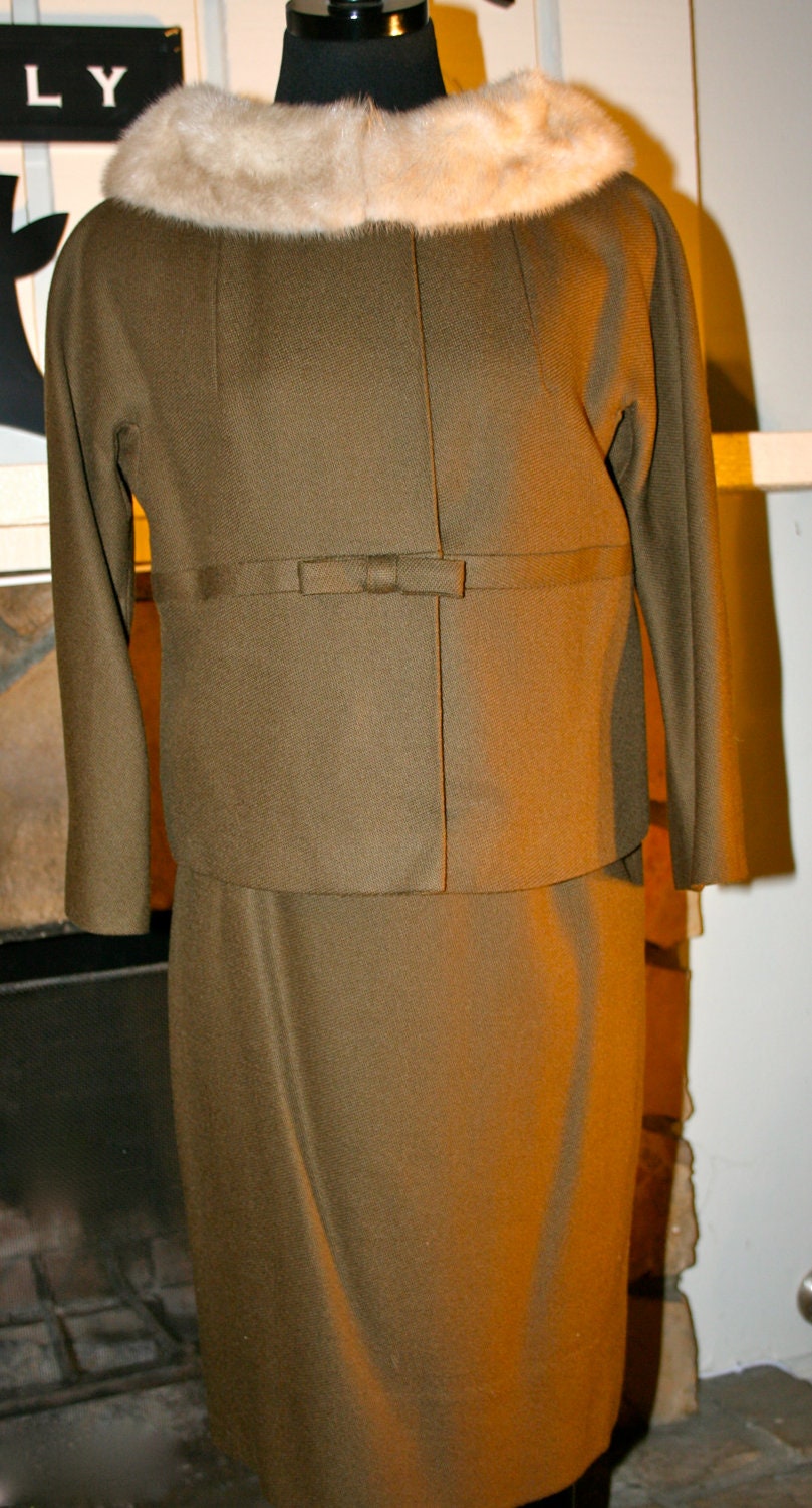 Vintage 1960s Wool two piece chocolate brown with mink collar
