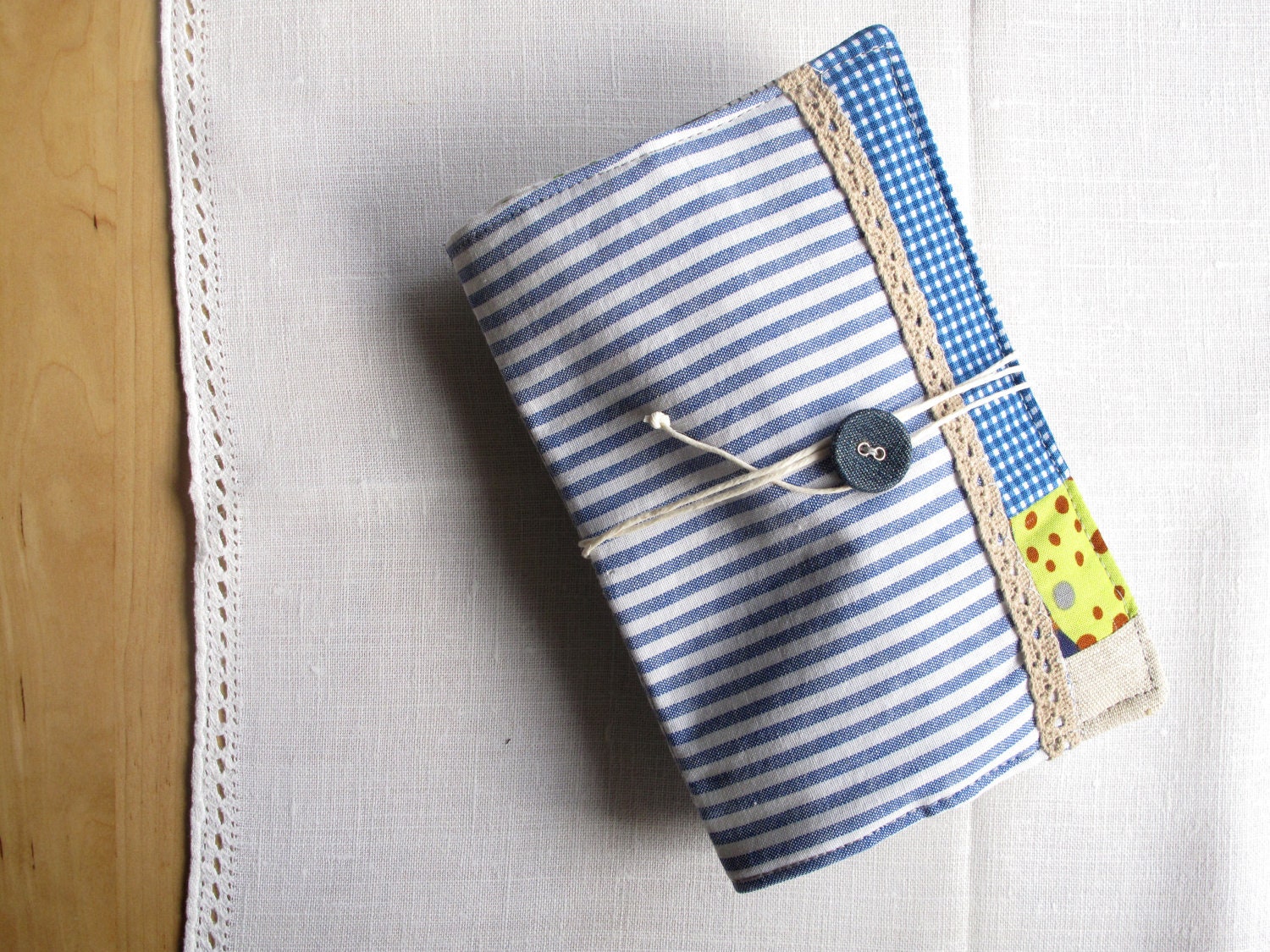 Travel sewing kit zakka style, embroidery kit, pin cushion, sewing kit. Linen and selected designers fabrics. Ready to ship.