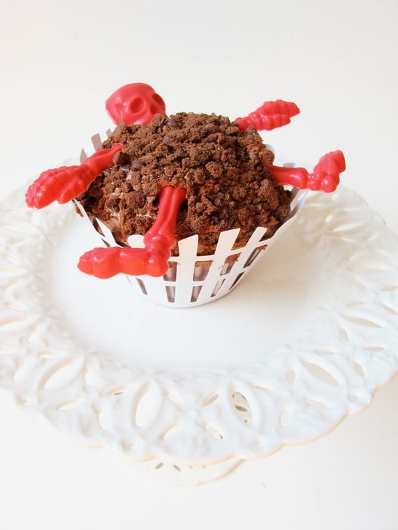 5 Chocolate Skeleton Pieces: Red Bones