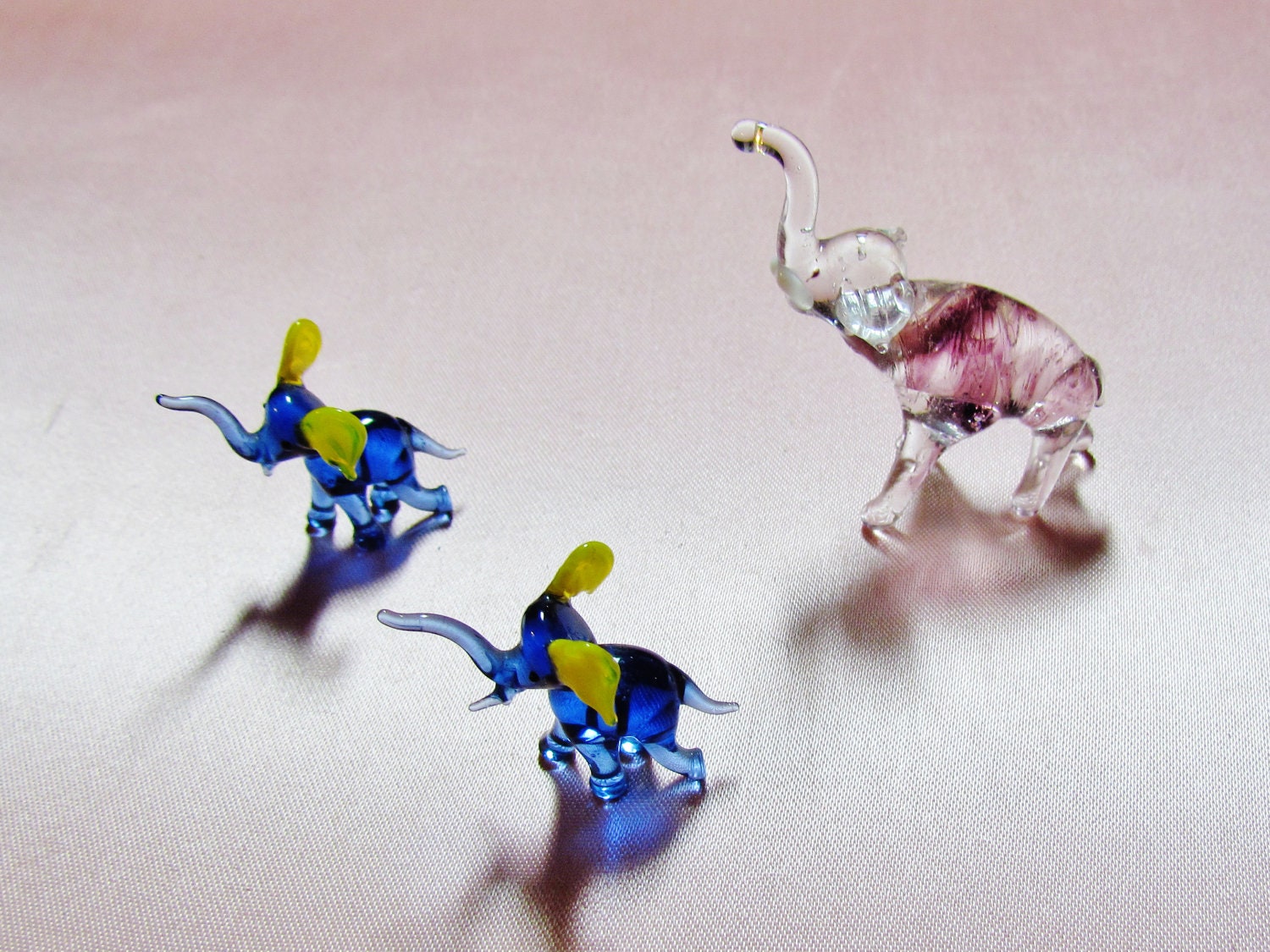 Vintage glass elephants - 3 small blown glass elephants