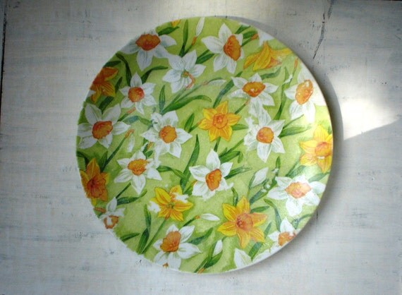 SALE, Decoupaged Porcelain Plate, Daffodils, Floral Art, Serving dish/tray