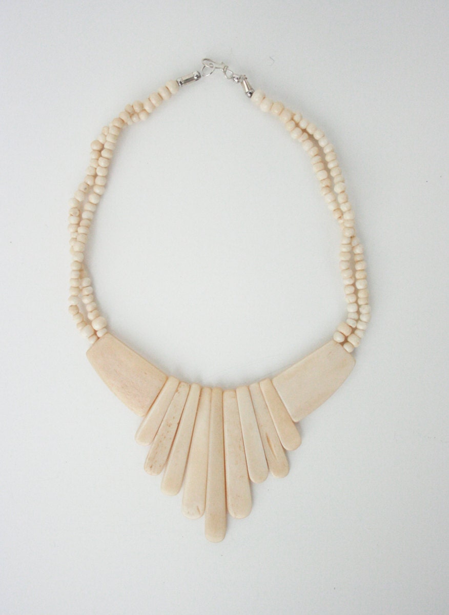 WEEKEND SALE / White Necklace