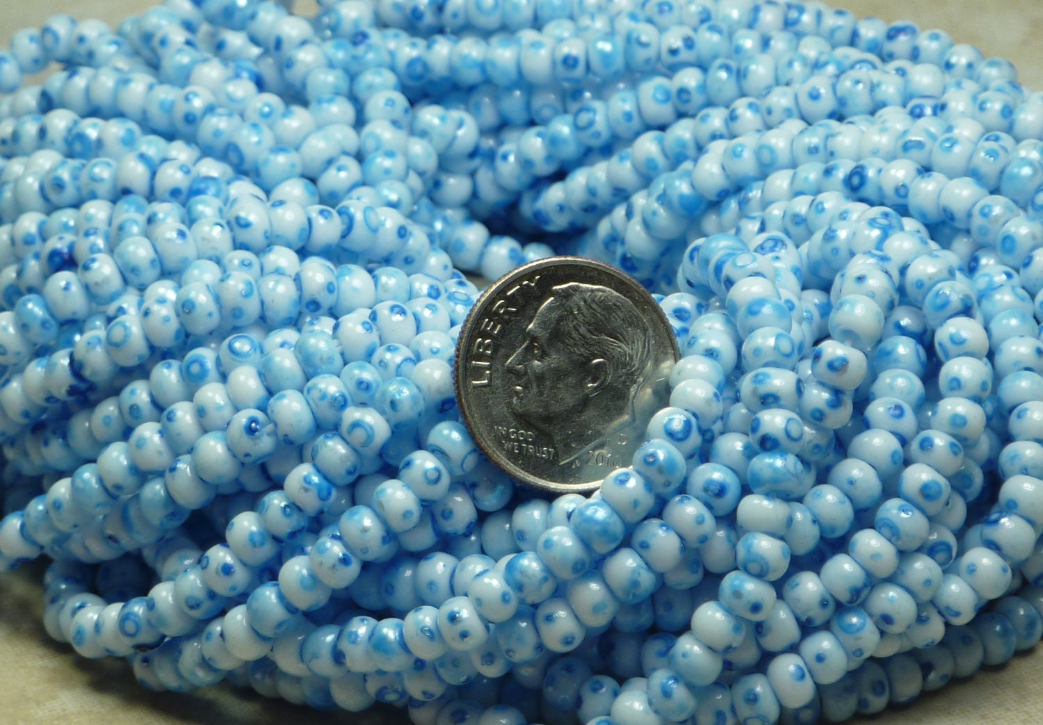 6/0 Blue and White TIE DYE Terra Colorfast Czech Glass Seed Bead Strand (C304)