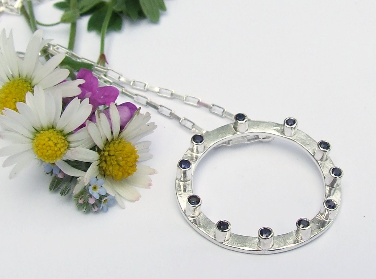 Saphires ahoy - sapphire pendant