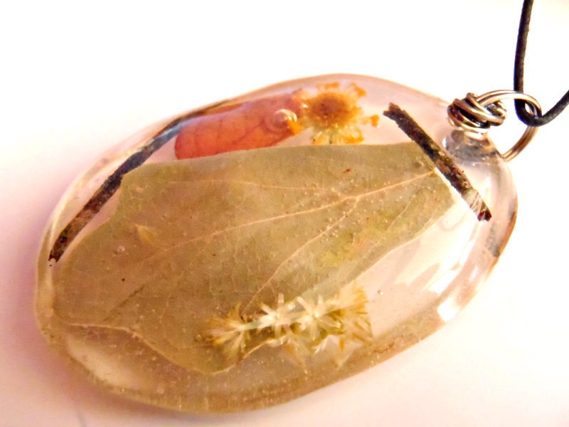 Harvest Nature Pendant Leaves Resin Necklace Flowers Leaf Twig Yellow White Green Brown Boho Bohemian Jewelry Earth Forest Large Fall Autumn