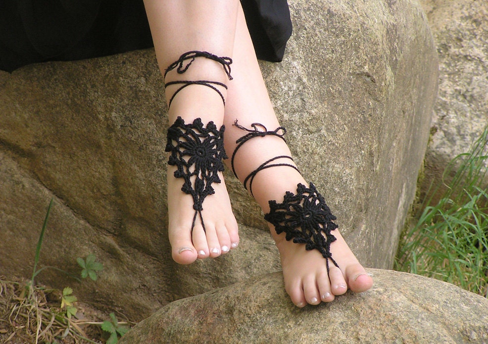 BAREFOOT SANDALS, Crochet, Beach Wedding, Foot Jewelry, Barefoot Sandles, Gothic, Nude Shoes, Bridal, Gypsy, Hippie Sandal, Anklets, Black