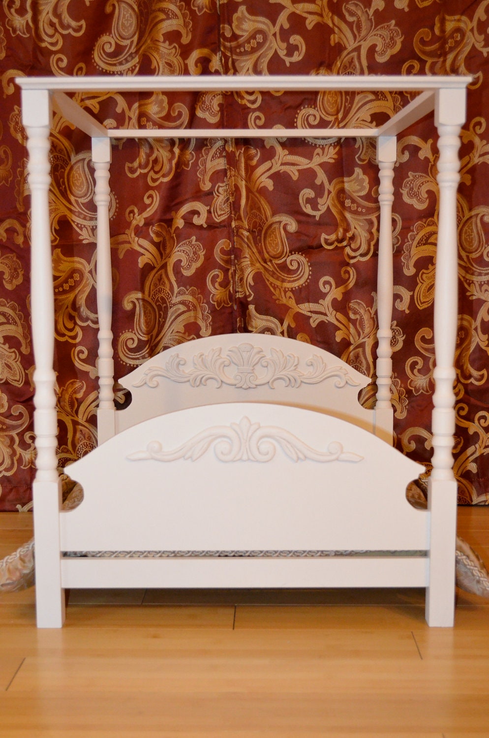 18 inch doll canopy bed