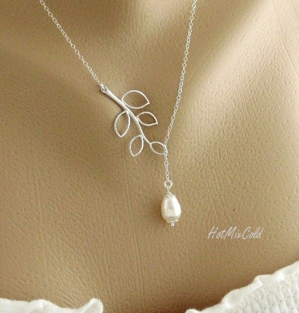 Simple Wedding Jewelry Necklace, Dainty Teardrop White Pearl on Branch Leaf Necklace, STERLING Silver, Bridesmaids gifts, Mothers