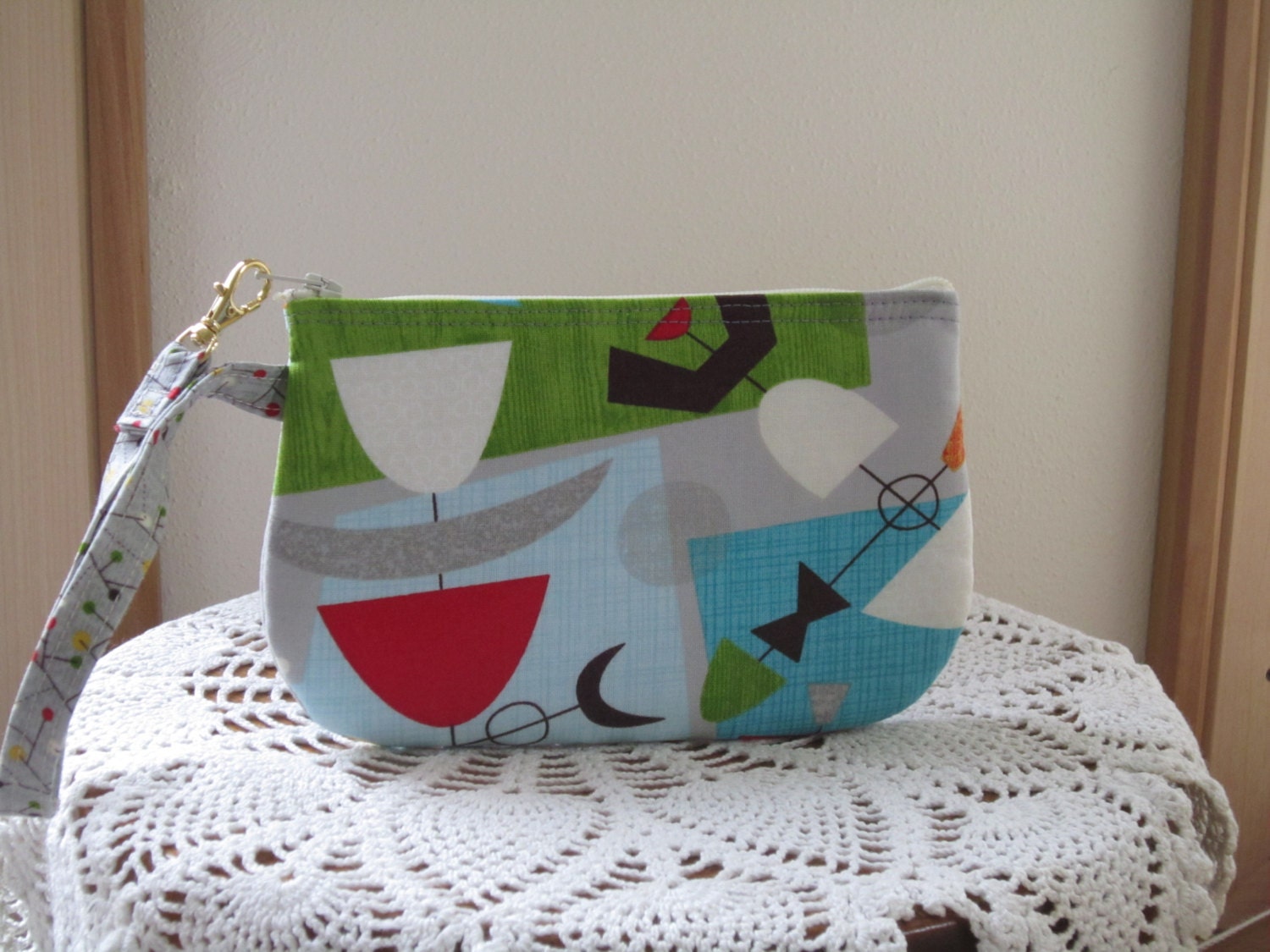 Clutch Wristlet Zipper Gadget Pouch Smart Phone Bag Mod Century Retro Atomic Mobile Grey