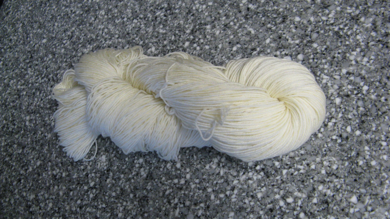 Undyed Skein Fingering Weight Merino Wool and Nylon Yarn - 100 grams