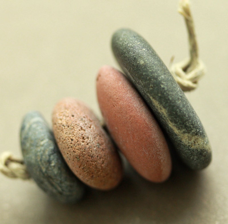 Alaska Beach Stones, 4 pcs center Drilled