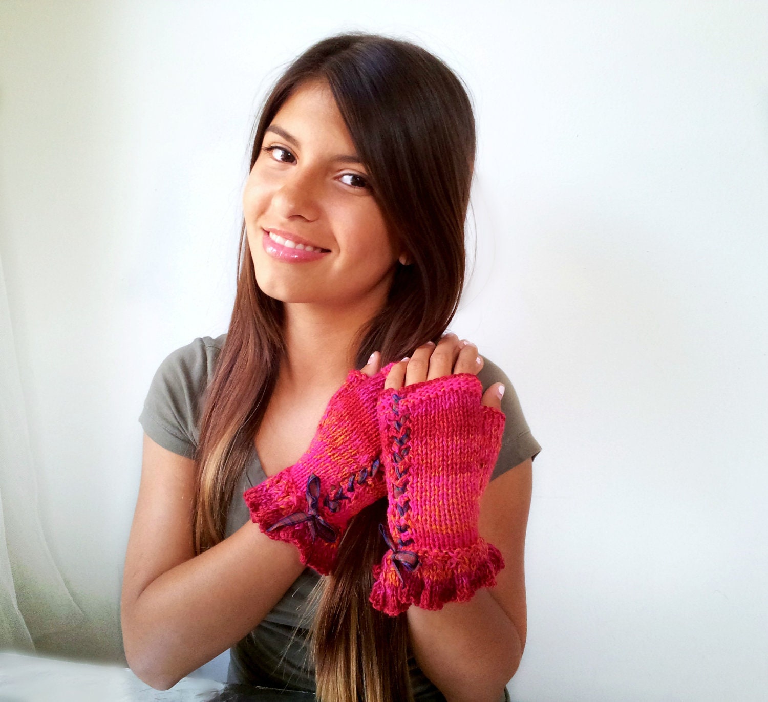 pink fingerless gloves
