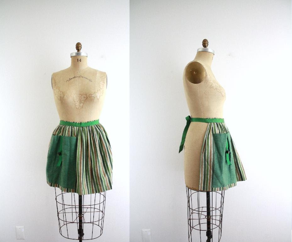Vintage Apron . Green Stripe . Muffin Factory Apron . 60s