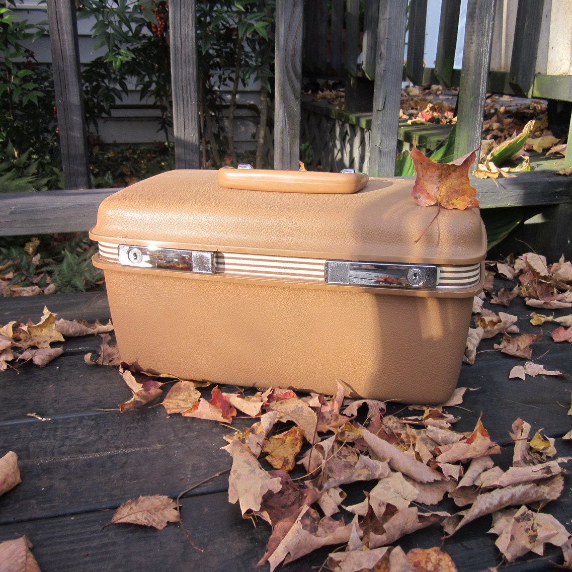 Vintage Luggage - Brown Samsonite Train Case