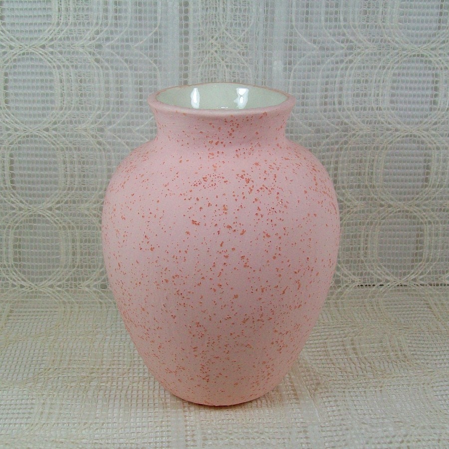 Ceramic Vase, Textured Pink