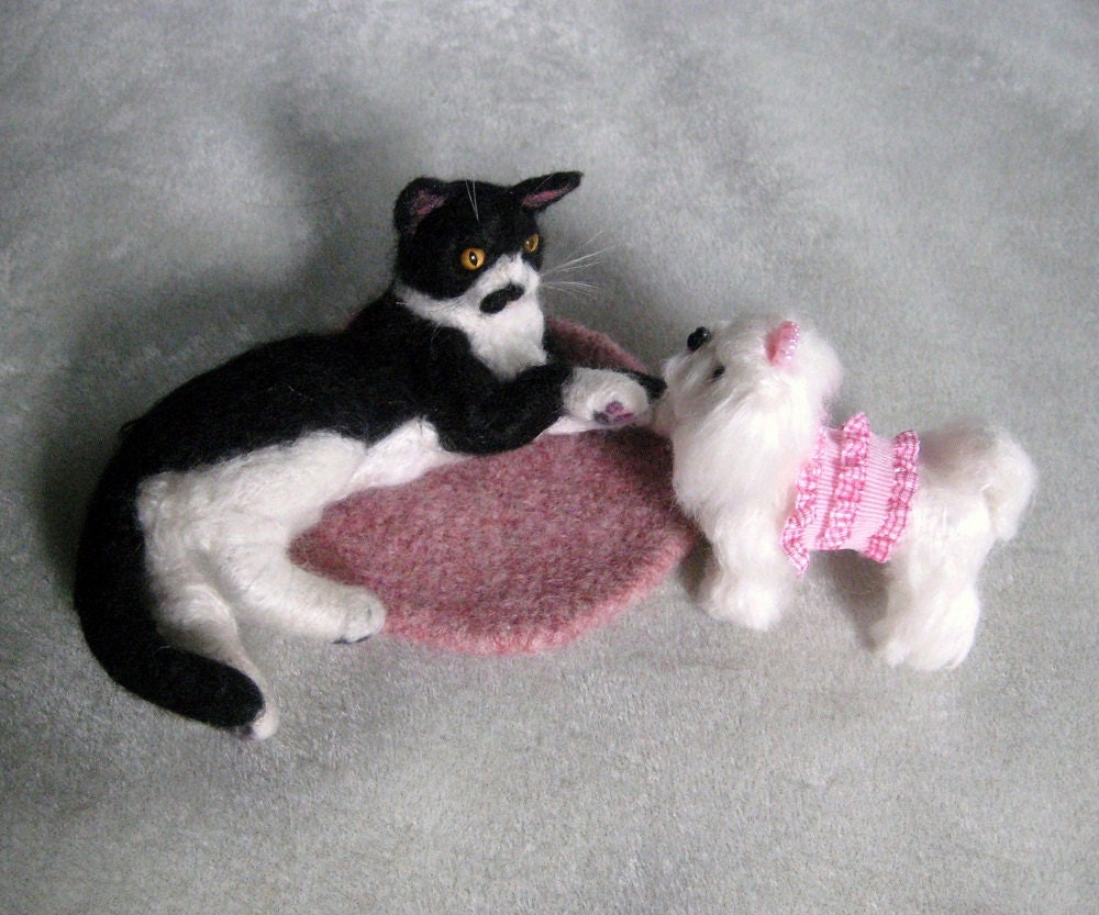 Wedding Cake Toppers / Custom Miniature Sculpture of your pets on your Wedding cake / Cute