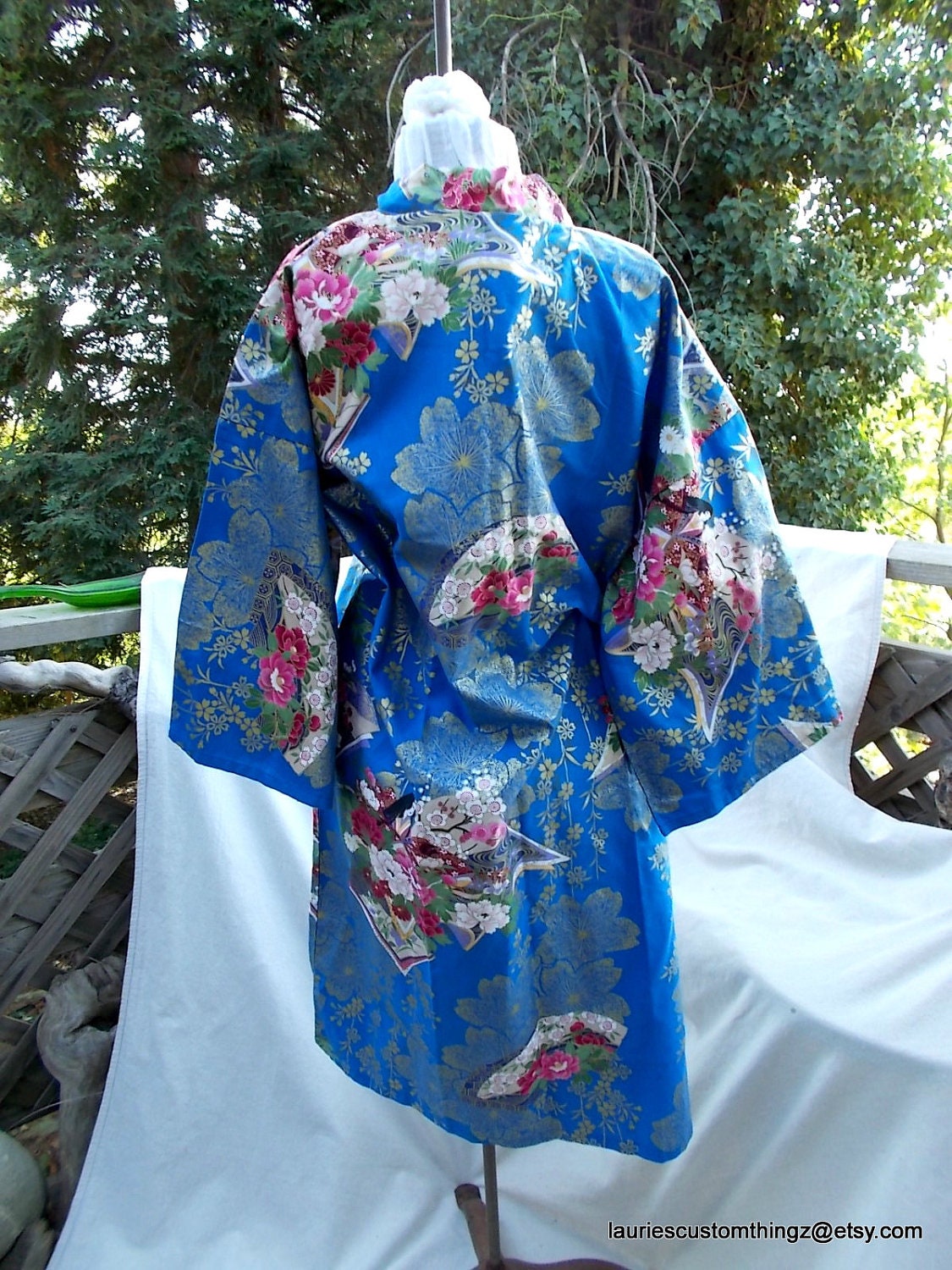 Deadstock Japanese Robe Shortie All Cotton Beautiful Traditional Cotton Print Shogun Art Gild Fabric Summer Robe