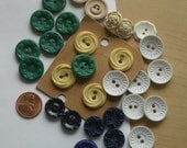 Vintage Housedress Buttons  24 Cheerful Plastics